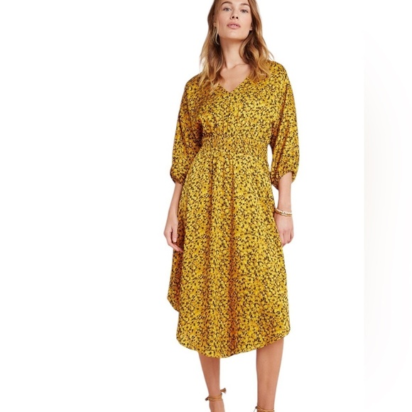 Anthropologie Dresses & Skirts - Anthropologie Marigold Midi Dress- Size Large
